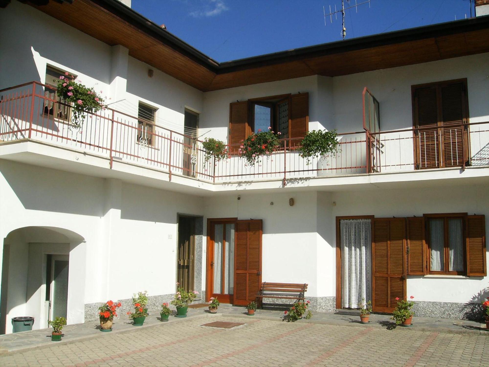 Bed and Breakfast Il Barucin à Villar San Costanzo Extérieur photo